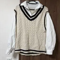 ケーブルニット Vネックベスト