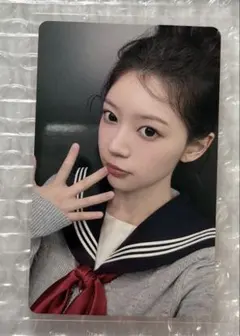 LOONA トレカ　ヨジン　loossemble ++ ARTMS 今月の少女 LOONA トレカ ヨジン loossemble ソロ ARTMS 今月の少女 - メルカリ