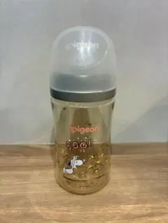 pigeon　哺乳瓶　プラスチック　240ml　スヌーピー