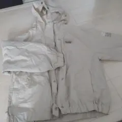 ラブトキシック　ベージュ フード付きジャケット