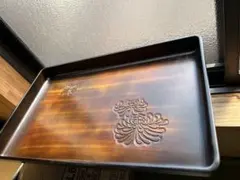 漆器盆　菊の花彫刻