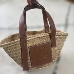 LOEWEナチュラルストロー かごバッグ オレンジロゴ - メルカリ