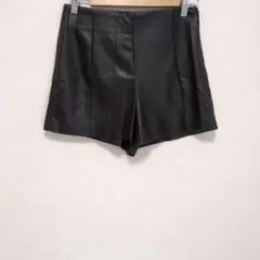ZARA ザラ フェイクレザー　ショートパンツ ブラック スタイリッシュ