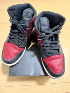 ナイキ エアジョーダン1 ミッド 