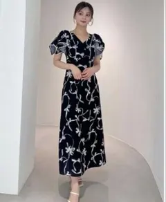 SNIDEL Sustainableリボンプリントワンピース　サイズ0 ネイビー