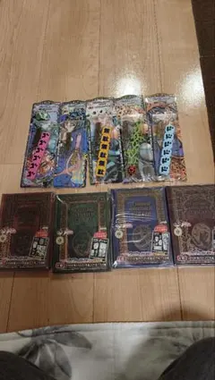 ジョジョの奇妙な冒険　黄金の風　一番くじ　シールブック　ストラップ