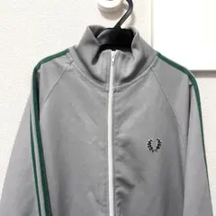 【希少デザイン】フレッドペリー 刺繍ロゴ トラック ジャケット 入手困難 美品