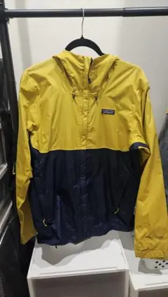 Patagonia フード付きジャケット イエロー/ネイビー