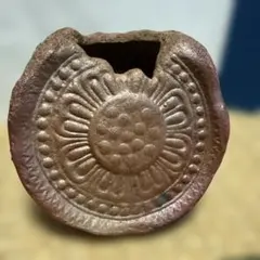 【花】甍　瓦　美濃国分寺跡出土　奈良〜平安初期　本歌保証　骨董　古美術 花】甍 瓦 美濃国分寺跡出土 奈良〜平安初期 本歌保証 骨董 古美術