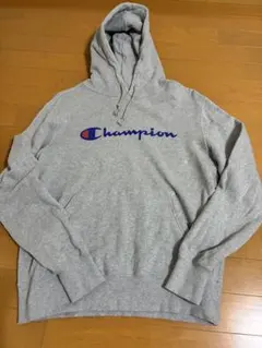 Champion グレー パーカーのサムネイル