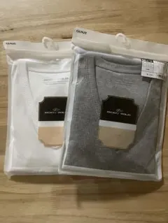 BODYWILD ＶネックTシャツMサイズ２枚組　白・グレー