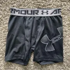 UnderArmour男の子 キッズ スポーツスパッツ ショートタイツのサムネイル