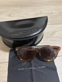 【美品】Marc Jacobs マークジェイコブス サングラス ケース付きのサムネイル