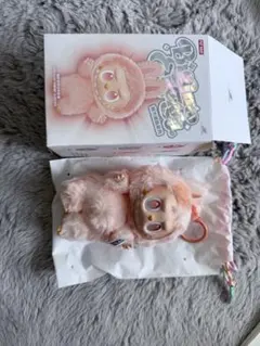 Popmart LABUBU ラブブ　happiness