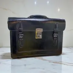 Item thumbnail for item da9b30bc-7873-4a2e-8f5e-839743eeafd6