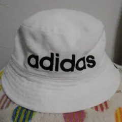 adidas バケットハット ホワイト