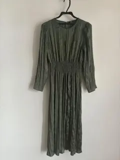【大幅値下げ】ZARA オリーブグリーン ワンピース M