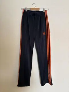adidas トラックパンツ
