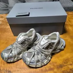 Item thumbnail for item 6172d4fe-f28d-4856-90b8-3d7c15cfc6e9