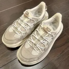 UGG ベージュ スニーカー