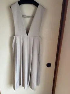 ノースリーブVネックロングワンピースライトグレー