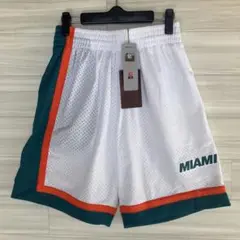 【新品】 NFL マイアミ・ドルフィンズ　アメフト　ハーフパンツ　バスパン 新品】 NFL マイアミ・ドルフィンズ アメフト ハーフパンツ