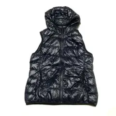 大人気！UNIQLO ユニクロ ウルトラライトダウンベスト