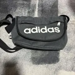 adidas ショルダーバッグ グレーのサムネイル