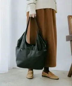 スタジオクリップ　ブラックショルダーバッグ 合成皮革