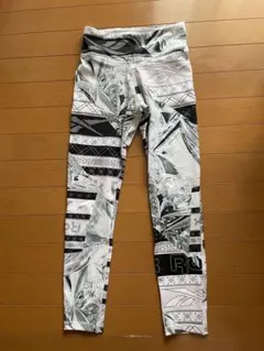 Reebok グラフィックプリント スパッツ