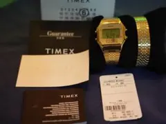 TIMEX x MM6ゴールド デジタル腕時計のサムネイル
