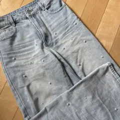 Item thumbnail for item 3c17e105-438e-4ebd-b836-713a59a1954a