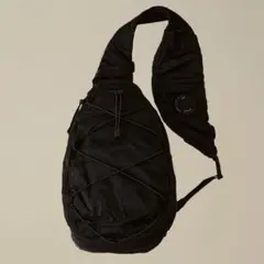 【完全正規品証明書あり】CP COMPANY ブラック スリングバッグ　韓国購入 完全正規品証明書あり】CP COMPANY ブラック スリングバッグ 韓国購入