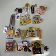 가챠 묶음 판매 お菓子 とんがりコーンしみチョココーンチロルチョコポテトフライ