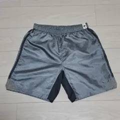 美品 THOM BROWNE × KOE ショートパンツ グレーのサムネイル