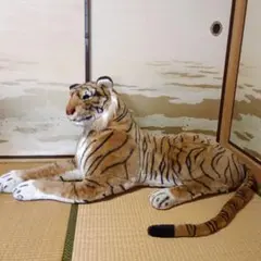 虎ぬいぐるみ特大、子供虎おまけ。可愛い子供虎おまけ写真9枚目添付。