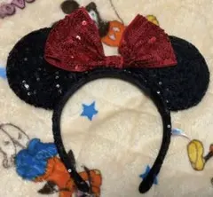 ディズニー　ミニーマウス　カチューシャ ブラック　レッドリボン