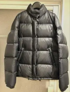 used) MONCLER ダウンジャケット　ネイビー