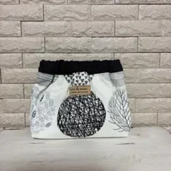 バネ口ポーチ　ハンドメイド　北欧