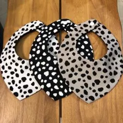 ハンドメイドスタイ　ダルメシアン　３枚セット　三角スタイ