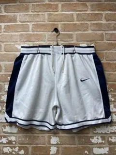 L】ナイキ ウィメンズ ショートパンツ　ホワイト NIKE 刺繍 サテン L】ナイキ ウィメンズ ショートパンツ ホワイト NIKE 刺繍 サテン
