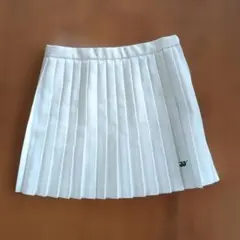 2026年最新】YONEX白プリーツ スコートの人気アイテム - メルカリ
