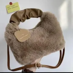 ファーバッグ　ミニショルダー　2way 秋冬コーデ　フェイクファー　ふわふわ