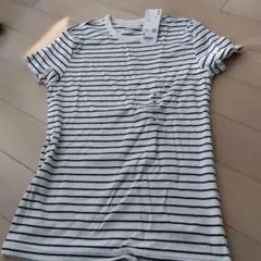 UNIQLOホワイト ストライプ Tシャツ Mサイズ