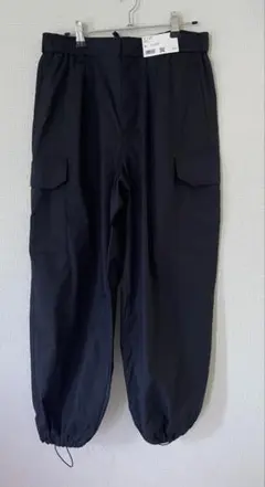 【未使用】ユニクロ　イージーカーゴパンツ　黒 XL カジュアルパンツ