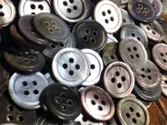 黒蝶貝ボタン 15mm 50個セット