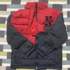 期間限定値下げ　NIKEダウンコート Lサイズ 黒と赤のコンビネーション