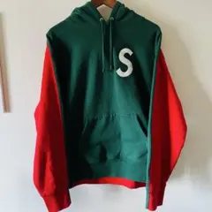 supreme☆刺繍ロゴ Sロゴ プルオーバーパーカー 赤/緑 L《極美品 