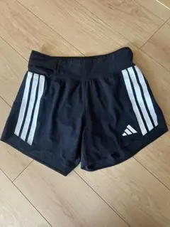 adidas ADIZERO ブラックショートパンツ