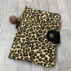 マルチカードケース（お薬手帳・保険証・通帳等）レオパード柄（チャーム付き）